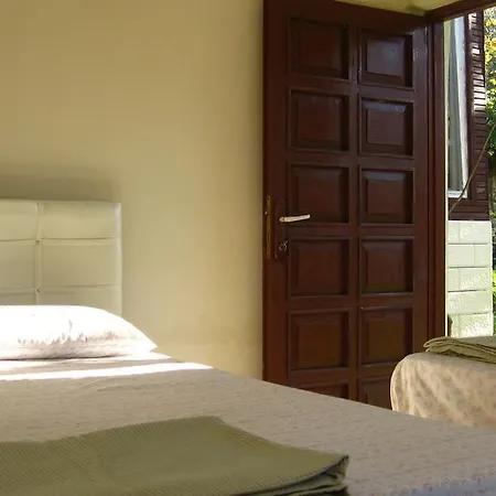 Dostlar Pansiyon Homestay *